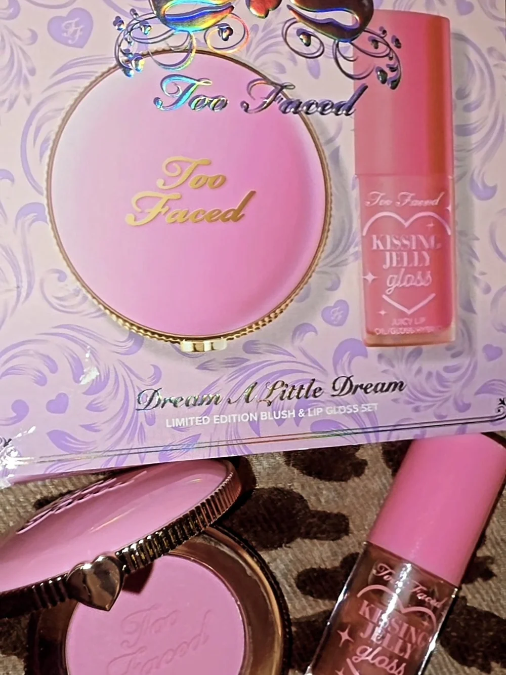 Too Faced Pink Blush & Pink Kissing Jelly Gloss Set